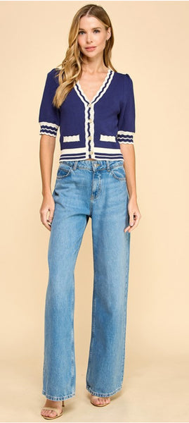 Scalloped Short Sleeve Cardigan